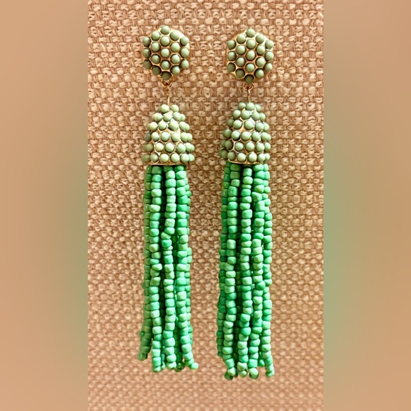 Vintage Jewelry - Vintage Green Beaded Tassel Drop Earrings